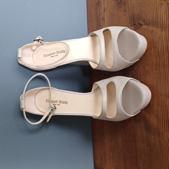 Elizabeth Brady heels - Picture 8 of 12